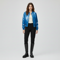 Chaqueta de acabado brillante para mujer